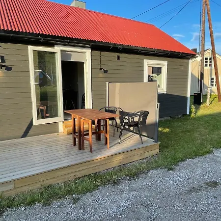 Lofoten_beach_eggum_cabin 別荘